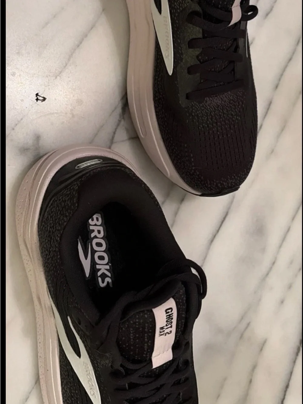 Brooks Ladies Ghost 2 Sneakers - Black with White